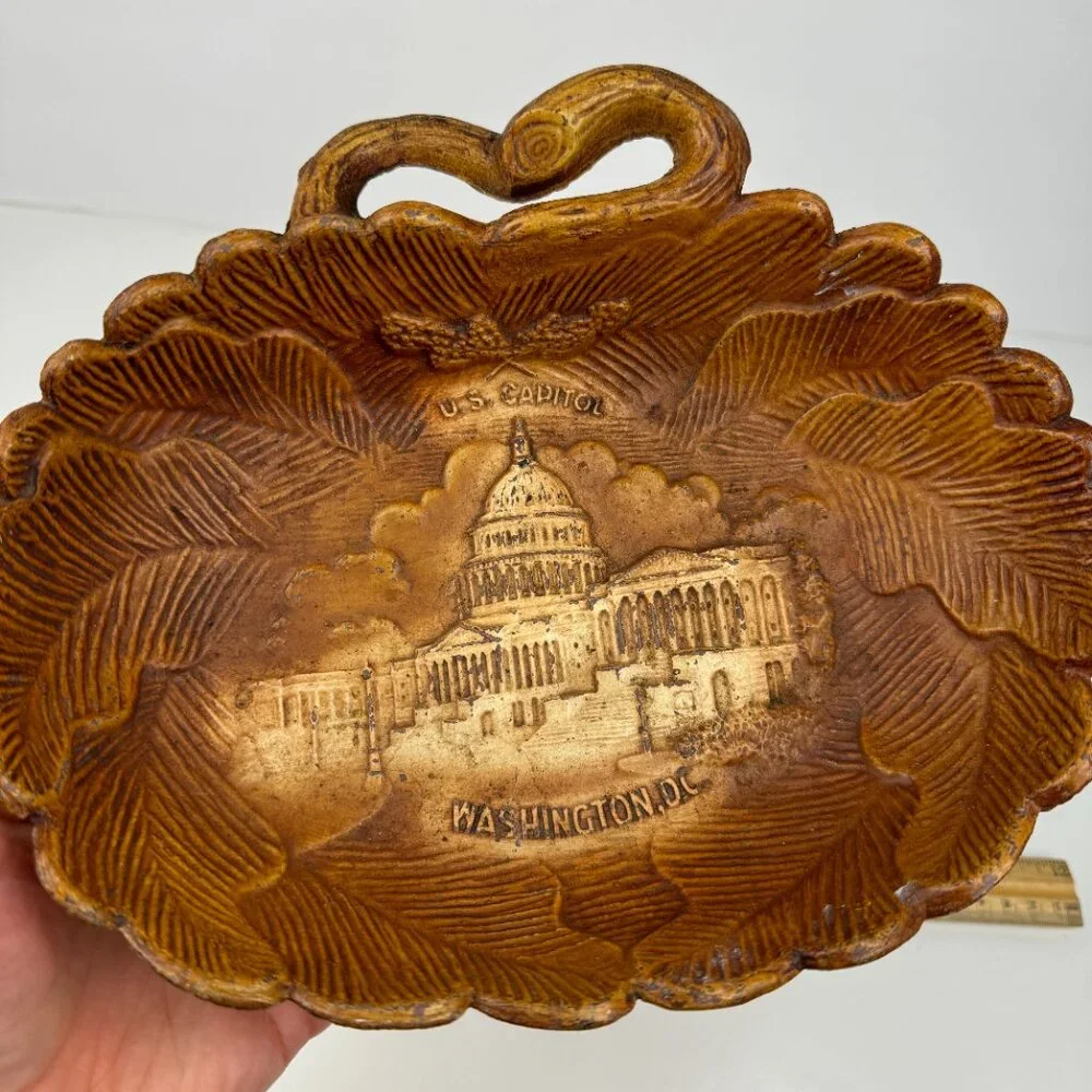 Vtg Silberne Inc Washington DC US Capital Souvenir Plastic Faux Wood Leaves Dish